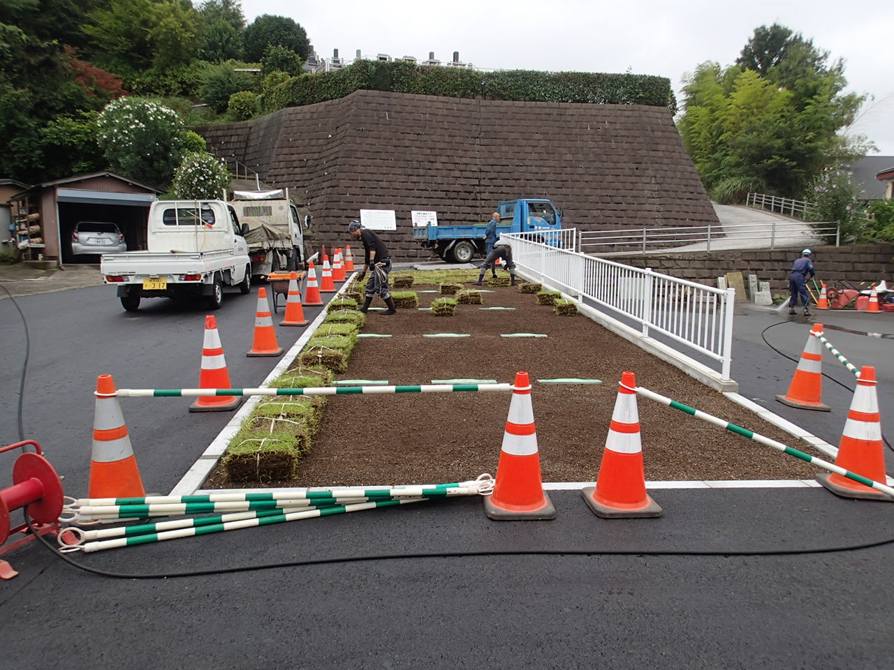 天然芝貼りのための特殊土壌